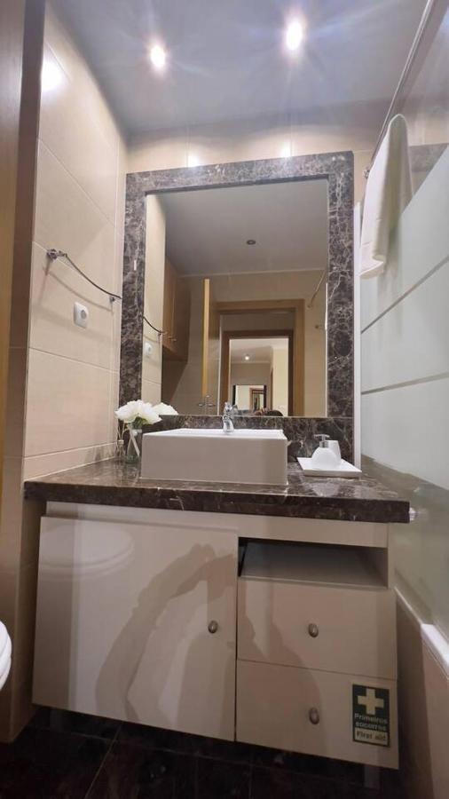 Apartamento By The Sea V - Refugio Tranquilo Com Piscina Funchal (Madeira)